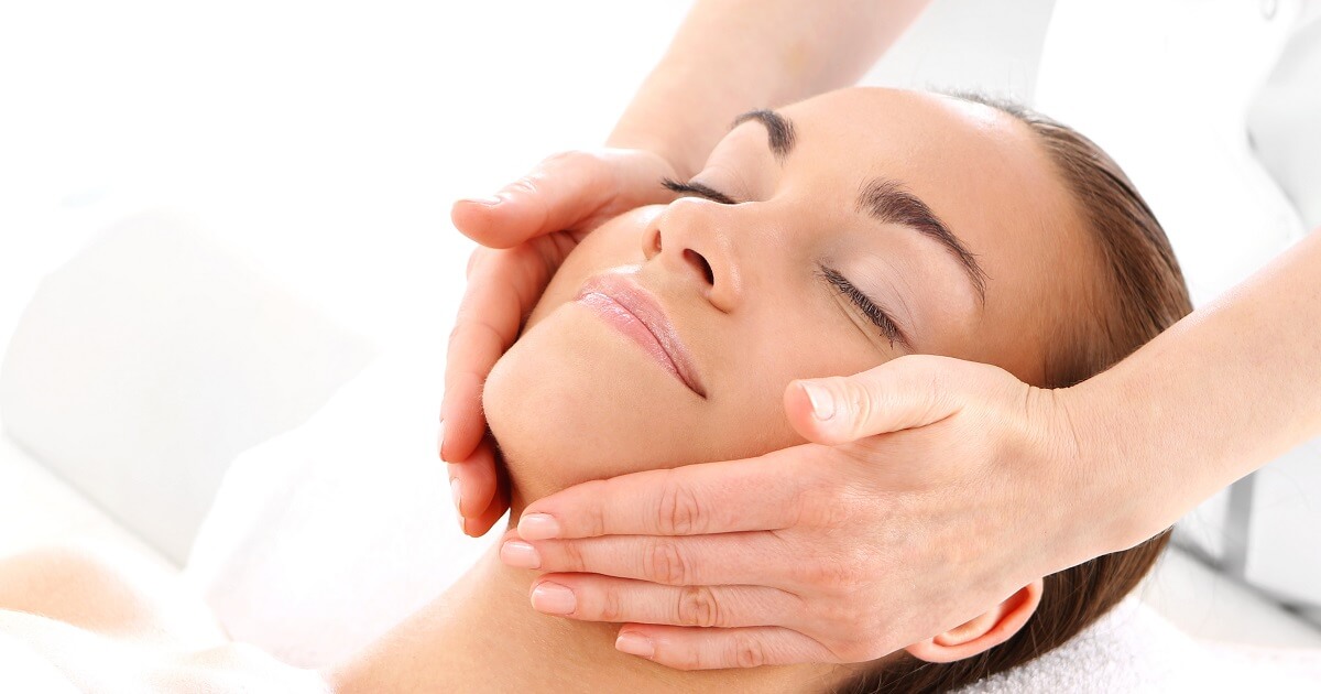 Jak używać kamienia gua sha do masażu twarzy i ciała?