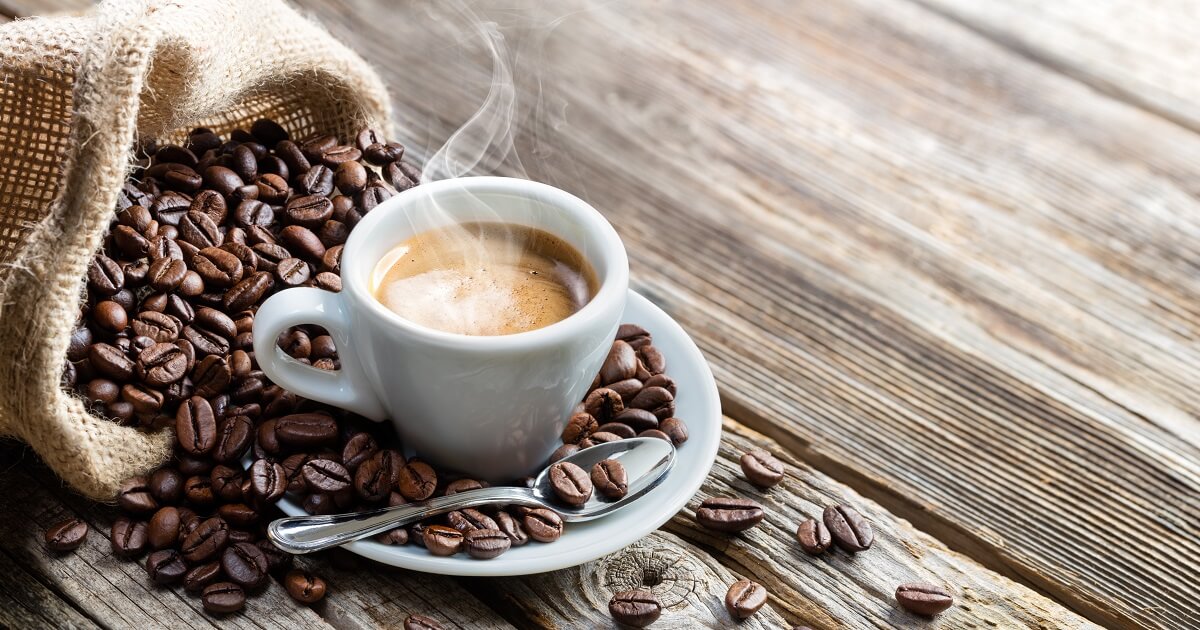 Czy kawa powoduje zatrzymanie wody w organizmie?
