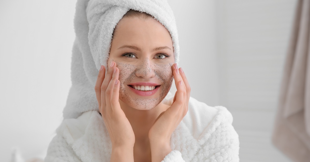 Do deep cleansing face scrubs actually work?