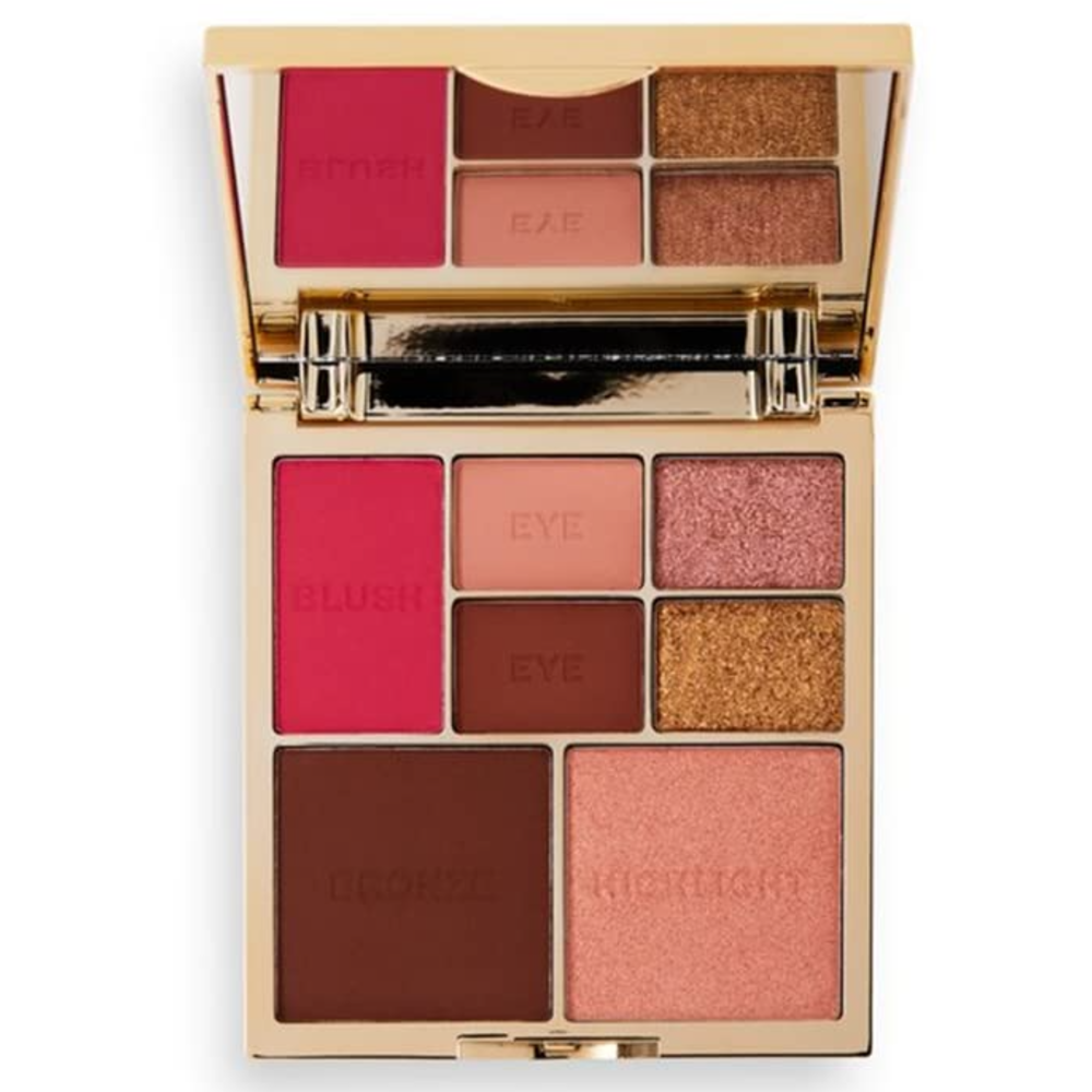 Revolution Pro, True Love, make-uppalet