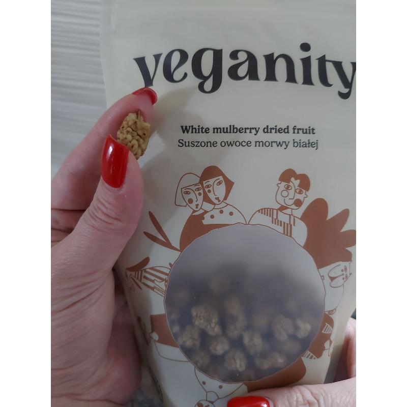 Veganitet, torkad vit mullbärsfrukt