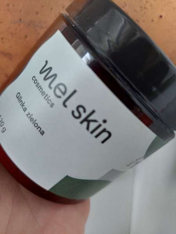 Mel Skin, zelený čistiaci íl so seboregulačnými a anti-aging účinkami na normálnu a mastnú pleť