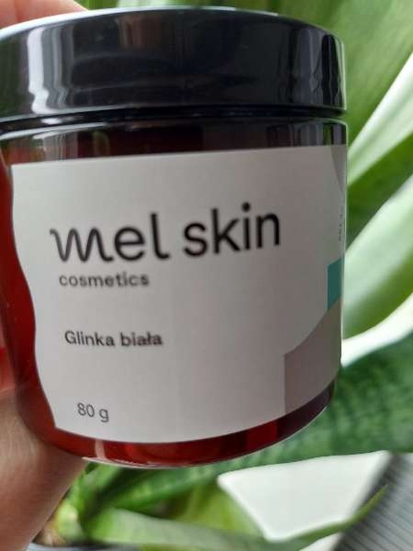 Mel Skin, White cleansing, soothing and smoothing clay for sensitive skin and hair care 