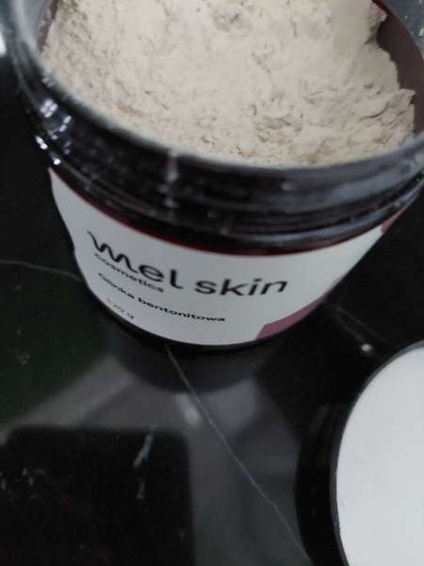 Mel Skin, Die Kraft zur Reinigung und Regeneration der Haut, Bentonit-Ton