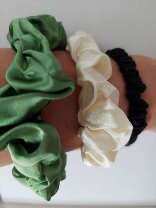 Twisty, We curl waaay back, Silk hair elastics 3 pcs.