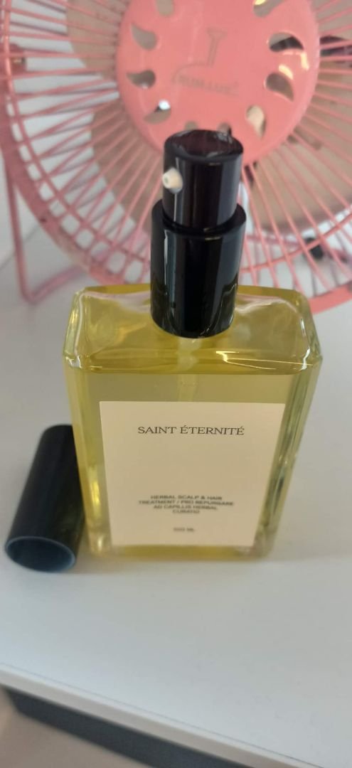 Saint Éternité, ziołowa wcierka do włosów ze skrzypem polnym i pokrzywą