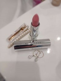 Nutridome, Sexy Red, red lipstick with vitamin E and shea butter 